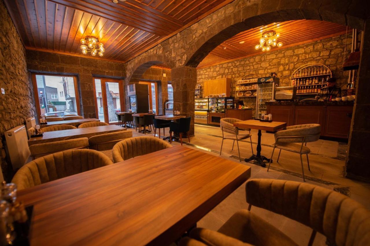 Ahiska Palas Otel Kars Zewnętrze zdjęcie
